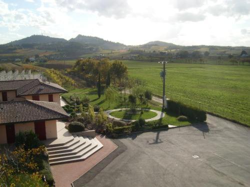Hotel Giannina ฟอร์ลิมโปโปลี ภายนอก รูปภาพ