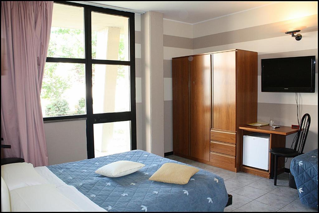 Hotel Giannina ฟอร์ลิมโปโปลี ห้อง รูปภาพ